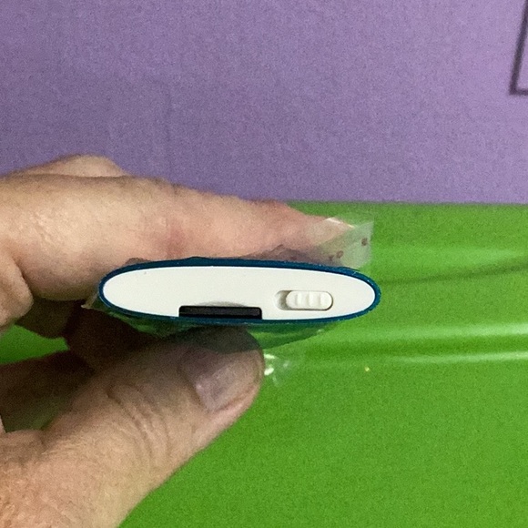 MYMAHDI DIGITAL MP3 Music Player Model M230, Input DC5V-1A Slim 3.5"x 2" Blue - Picture 11 of 12